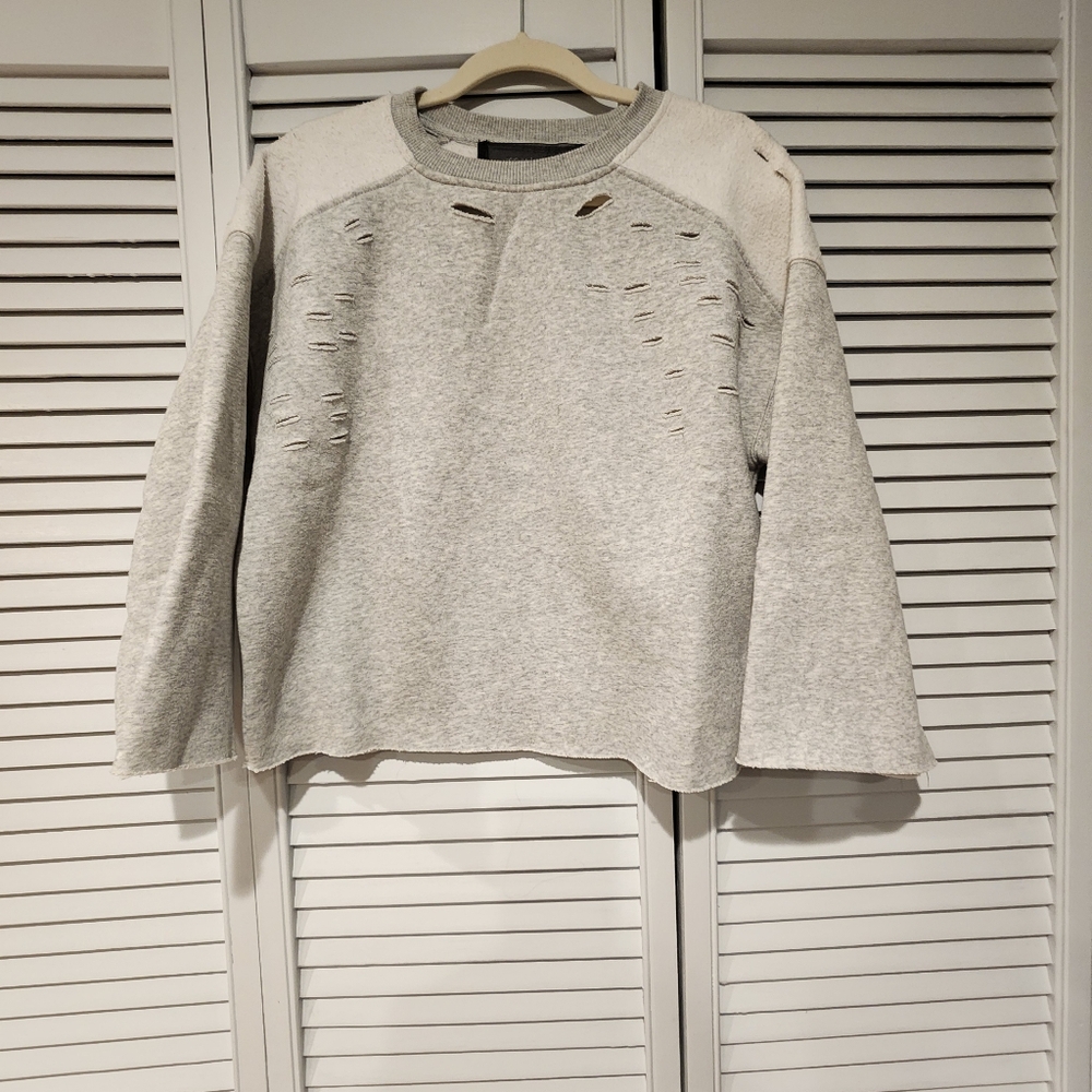CODE MODE Sweatshirt. Crop, wide sleeve.